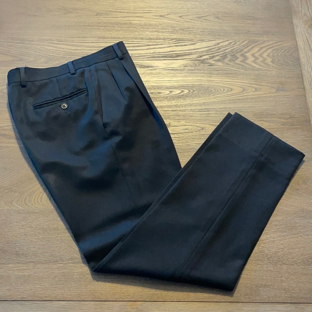 Joseph & Feiss Black Pleated Slacks